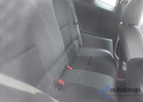 2015 Chevrolet Camaro 2Ls z USA, uszkodzony, nr VIN 2G1FB1E38F9134582